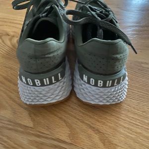 NoBull runners size 6.5 women’s